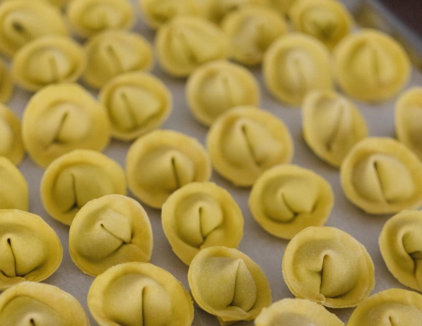 Olbia: Chef-Prepared Sardinian Tapas Tasting with Wine - Finding Rosinita at Piazza Mercato