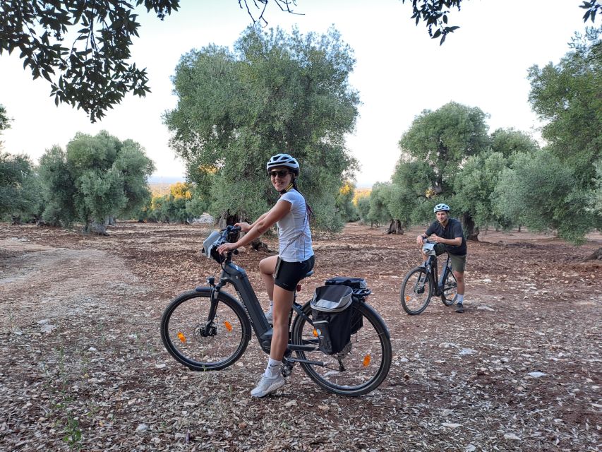 Ostuni: Guided e-bike tour + countryside tasting stop - A Two-Kilometre Walk for Views