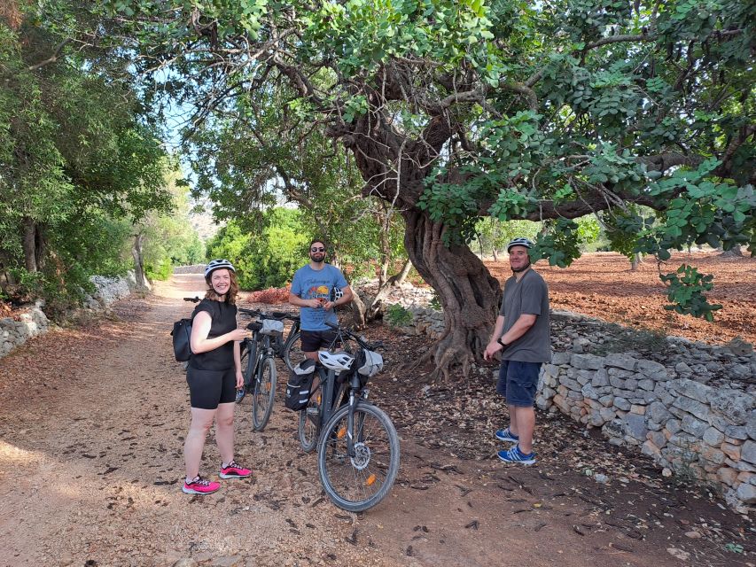 Ostuni: Guided e-bike tour + countryside tasting stop - The Guide: Rocco’s Personal Touch