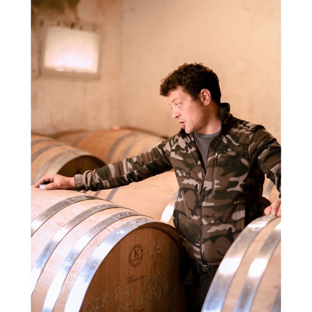 Ozzano Emilia: Guided Cellar Walking Tour with Wine Tasting - Six or seven wines at the table