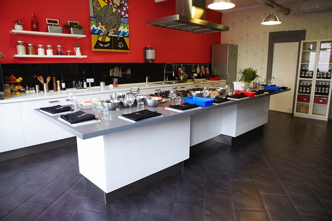 Paella Class & Bottomless Wine: Las Ramblas Views - What the three-hour evening feels like
