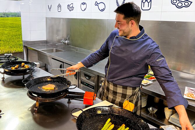 Paella Cooking Class, Wine Tasting & Central Market in Valencia - Practical planning for your day in Valencia