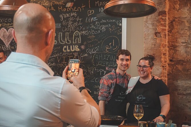 Paella Experience and Bottomless Wine in Barcelona - The paella lesson and what you actually learn