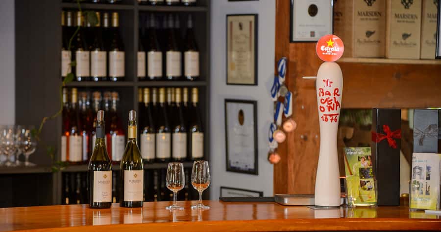 Paihia or Kerikeri: Wine, Spirit, & Craft Beer Tour - Who should book this Bay of Islands tasting tour?
