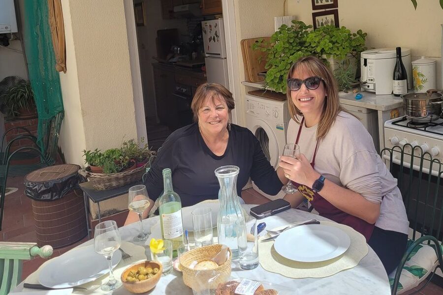 Palermo: 2-Hour Sicilian Cheese and Wine Tasting Tour - Should you book it?