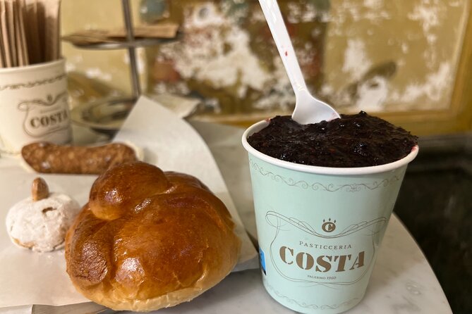 Palermo Food Tour: 10+ Tastings of Arancini, Cannoli, Wine & More - Cannoli first, coffee later, and a sweet finish