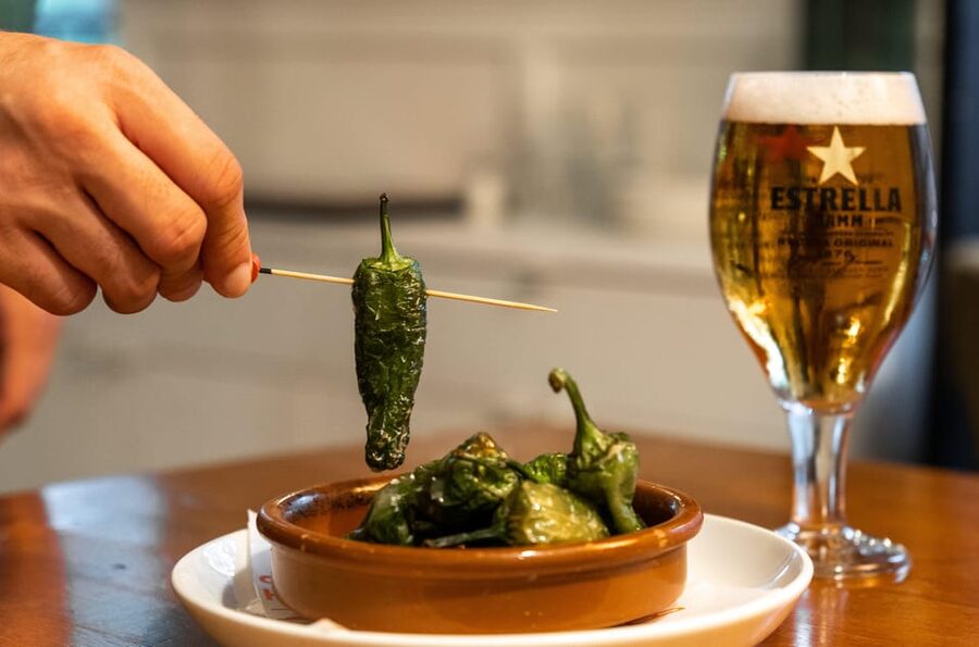Palma de Mallorca: Gourmet Tapas and Wine Tour - Bodega Mayor: attractive drinks, slower service