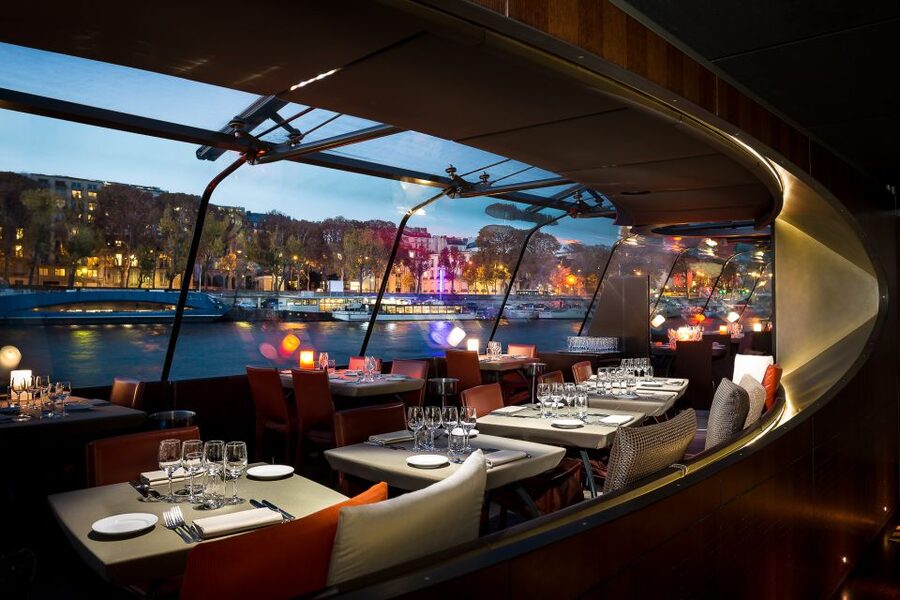 Paris: 3-Course-Dinner Cruise with Wine on the Seine River - What you will and will not see
