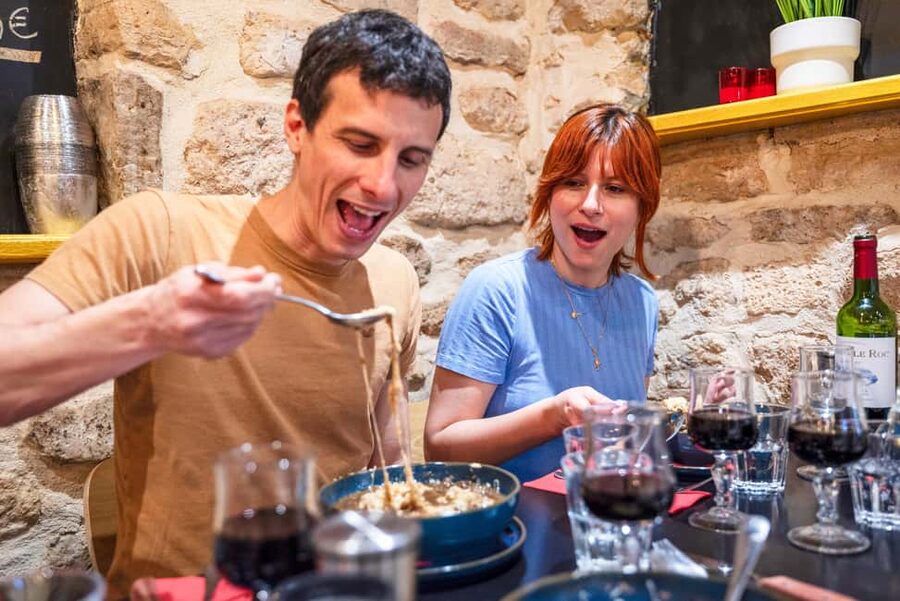Paris: Champagne and Oysters Food Tour - Key points at a glance