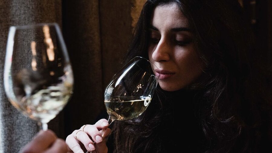Paris: Dinner with Customized Wine Selection - Champagne first, then three French pairings
