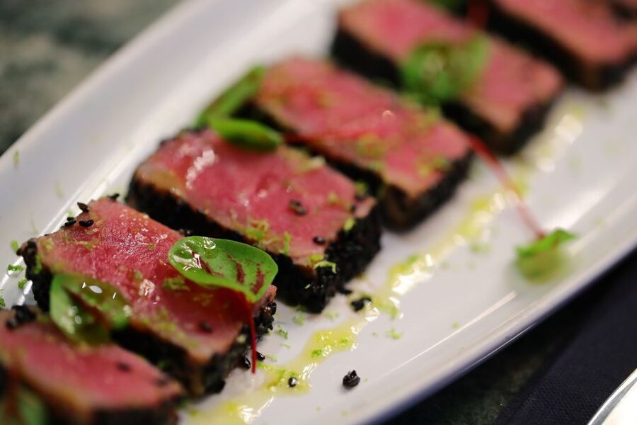 Paris: Dinner with Customized Wine Selection - What the two-hour schedule feels like