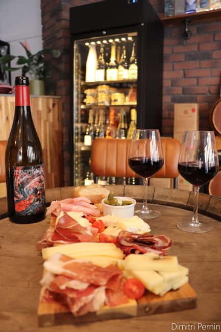 Paris: French wine tasting with cheeses and charcuterie - Four glasses, four corners of French wine