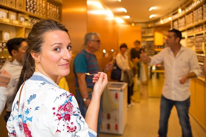 Paris Le Marais District Original Food and Wine Tasting Tour - Starting at 40 Rue de Bretagne