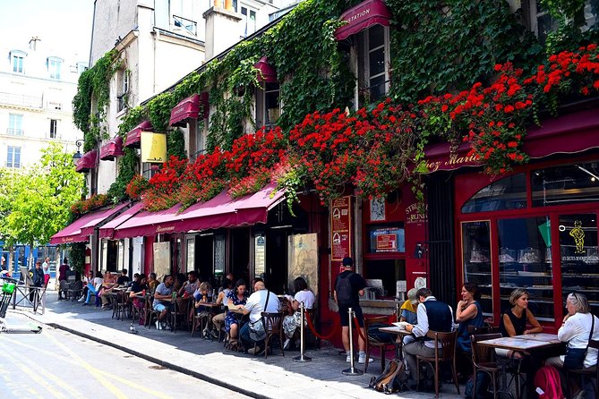 Paris Le Marais Food Tour With 10+ Tastings, Cheese, Wine & More - What the guides add to the experience