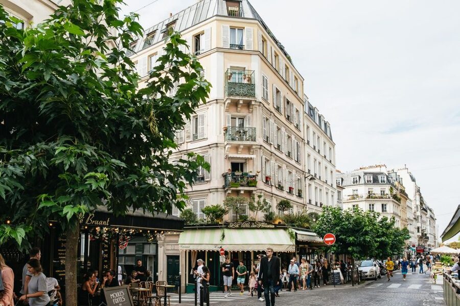 Paris: Montmartre Food and Wine Guided Tour - Sacré-Cœur and the summit view