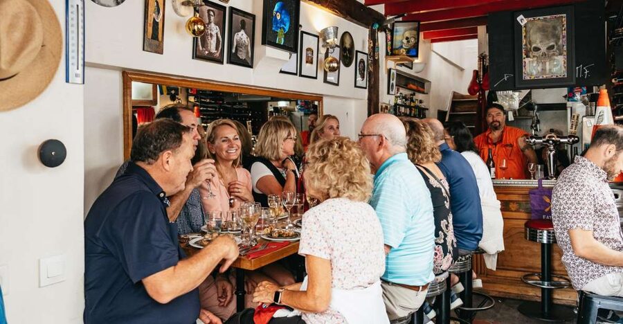 Paris: Montmartre Food and Wine Guided Tour - Montmartre, one bite at a time