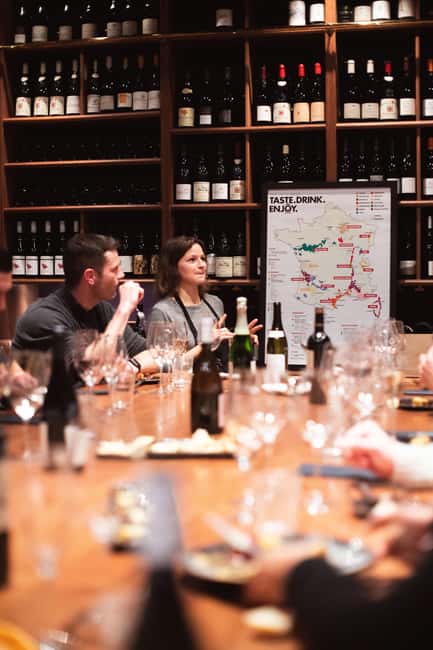 Paris: O Chateau's Wine Tasting Dinner - How the 90-minute dinner works