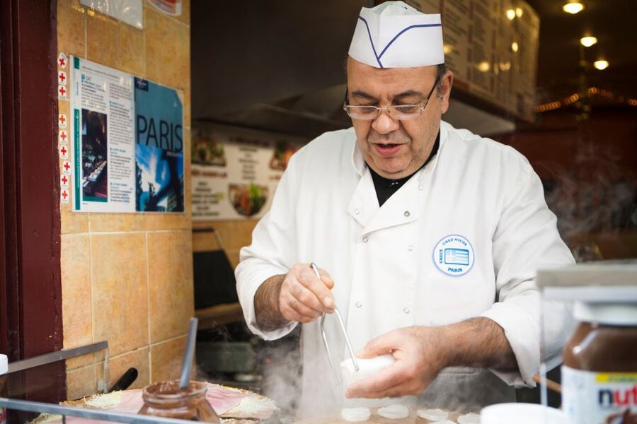 Paris: Private Food and Wine Tour in Le Marais - What the $196 price really buys you