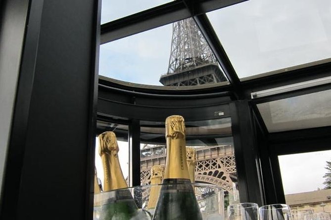 Paris Seine River Champagne Tasting Cruise - Musée d’Orsay and the Louvre from the water