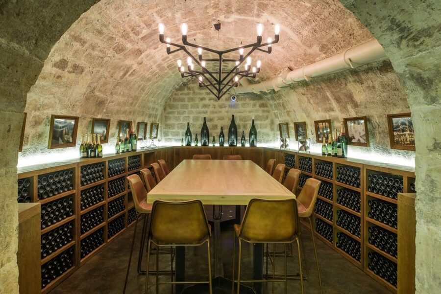 Paris: The Ultimate Wine and Cheese Tasting in English - Should you book the Paris Ultimate Wine and Cheese Tasting?