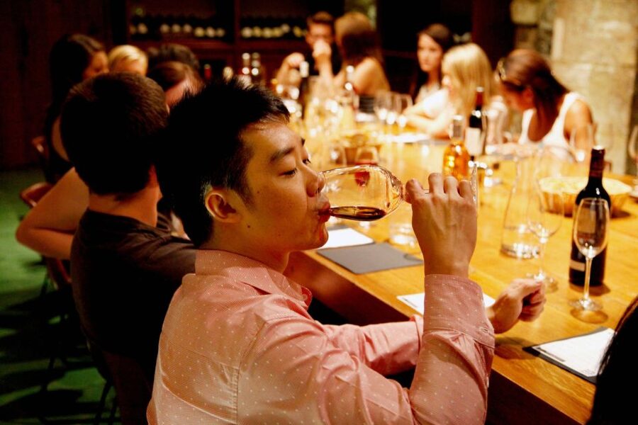 Paris: Wine and Cheese Lunch - Useful tips before you reserve