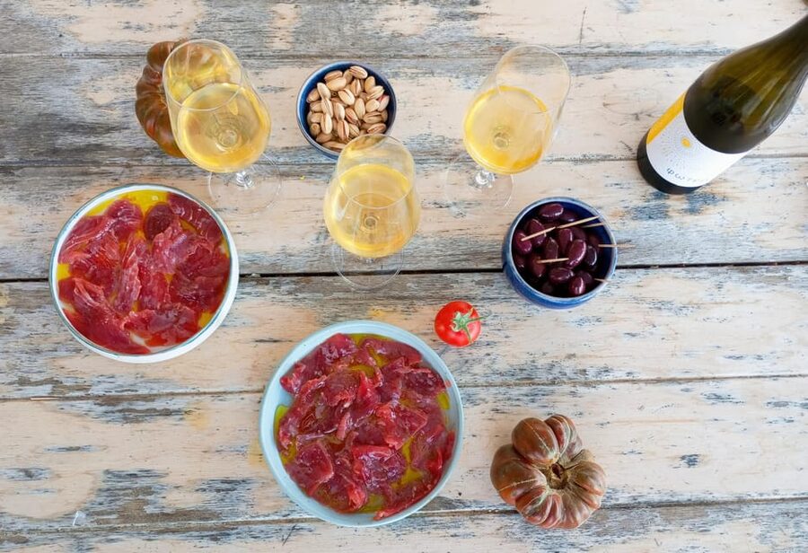 Paros: Wine tasting at Local Winery - A small winery with a clear point of view