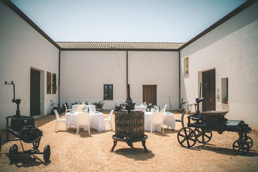 Partinico: Historic Sicilian Vineyard & Wine Tasting Tour - Brunch with five Sicilian appetizers
