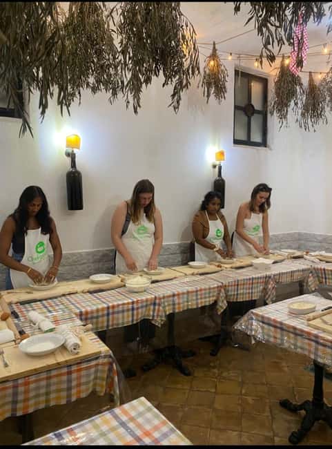 Pasta and tiramisù Cooking class with Wine at Piazza Navona - Who should book this Rome cooking class?