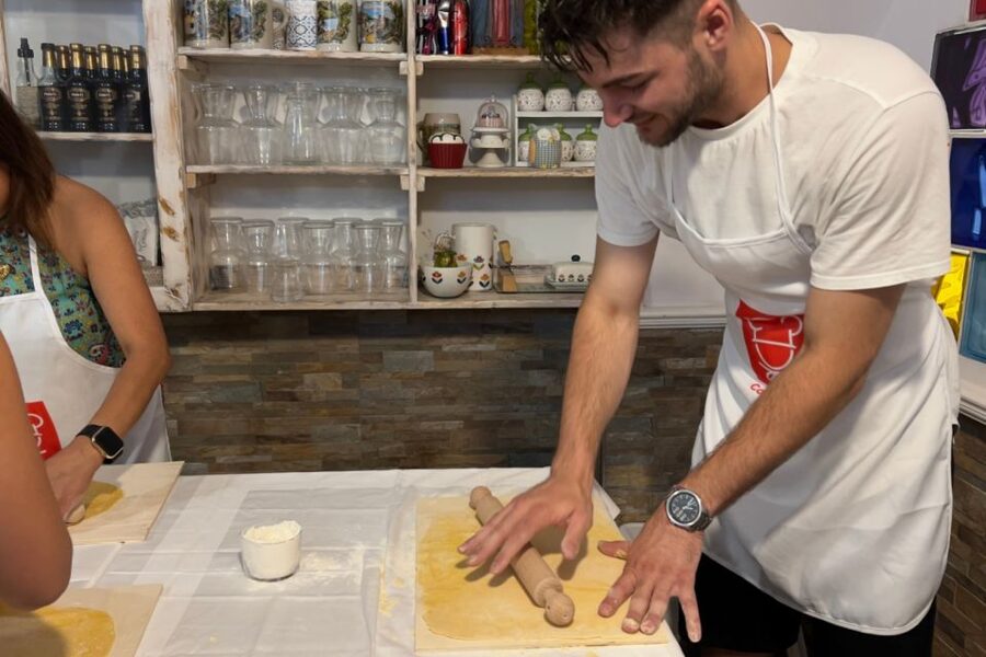 Pasta and tiramisù Cooking class with Wine at Piazza Navona - Why the $55 price is reasonable