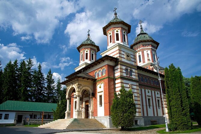 Peles & Cantacuzino Castles: Gourmet Wine & Cultural Day trip - The guide can shape the entire day