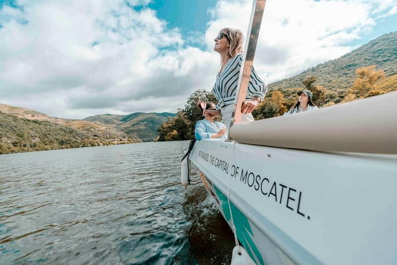 Pinhão: Douro River Solar Boat Tour with Wine Tasting - Should You Book It?