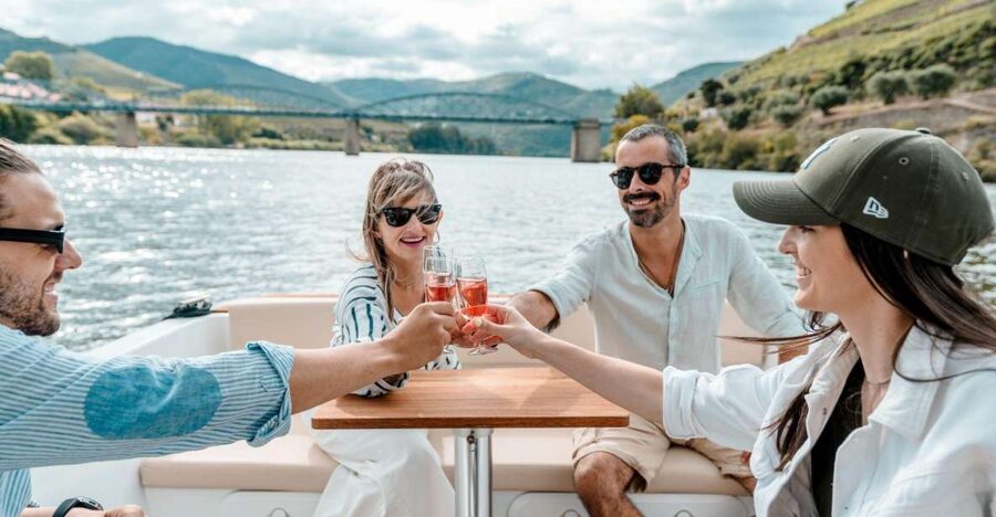 Pinhão: Douro River Solar Boat Tour with Wine Tasting - Value at $23: What You Actually Get