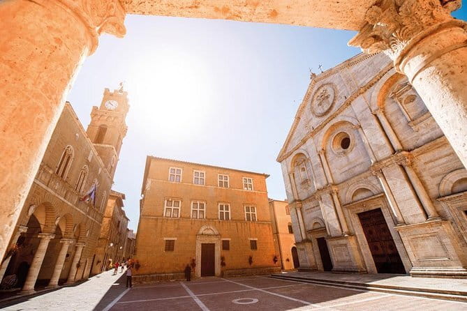 Pisa, Siena and San Gimignano Day Trip with Lunch & Wine Pairing - Pisa’s Square of Miracles