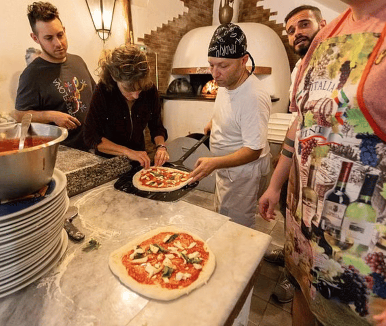 Pizza-Making Workshop by night with glass of wine - Arriving at Via delle Zite 30