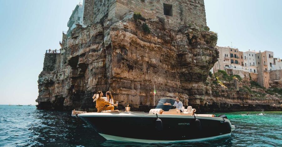 Polignano a Mare: Private Cruise with Champagne - Setting out from Cala Ponte Marina