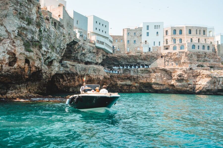 Polignano a Mare: Private Cruise with Champagne - Grotta Ardito and the first taste of the aperitif