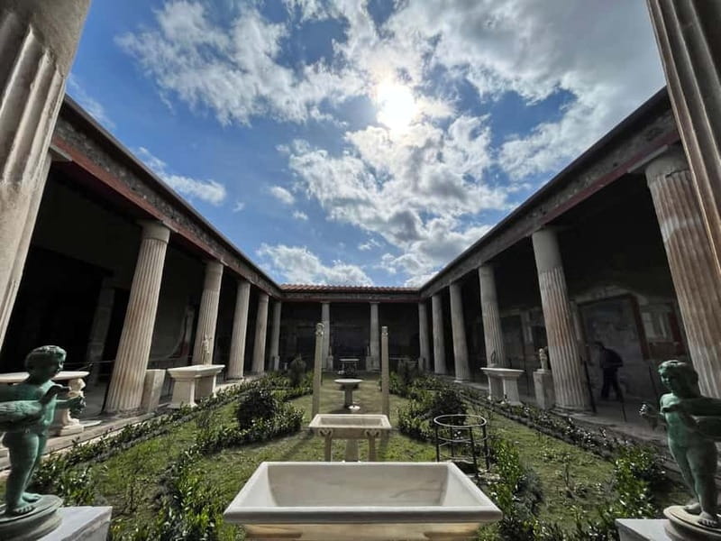 Pompeii: Archeological Tour & Wine Tasting at Mt. Vesuvius - Two hours among Pompeii’s most important ruins