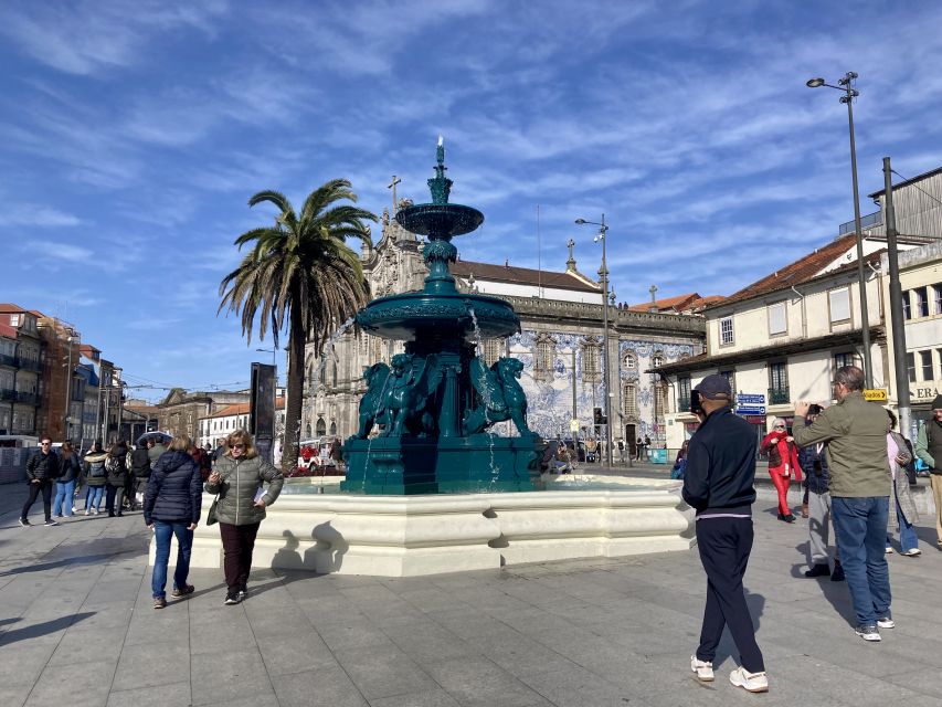 Port wine & wine walking tour with culture - max 8 pax - Porto’s center, Ribeira, and a glass from the Douro