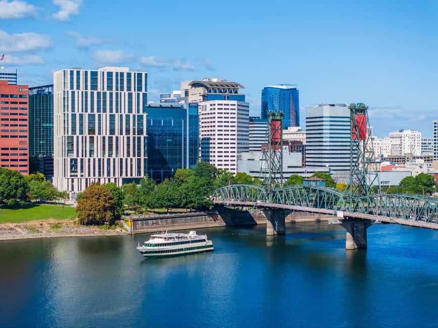 Portland: Champagne Brunch Cruise on Willamette River - Practical tips for a better two-hour outing