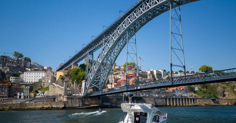 Porto: 6 Bridges Port Wine River Cruise with 4 Tastings - Starting at Douro Marina near São Pedro da Afurada
