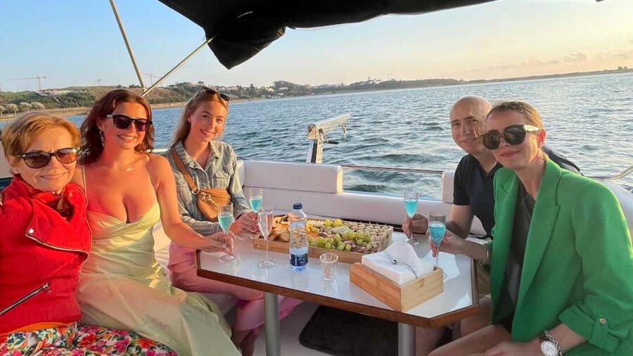 Porto: 6 Bridges Private Cruise with Local Wine and Snacks - Final verdict: book it for the setting, not just the bridges