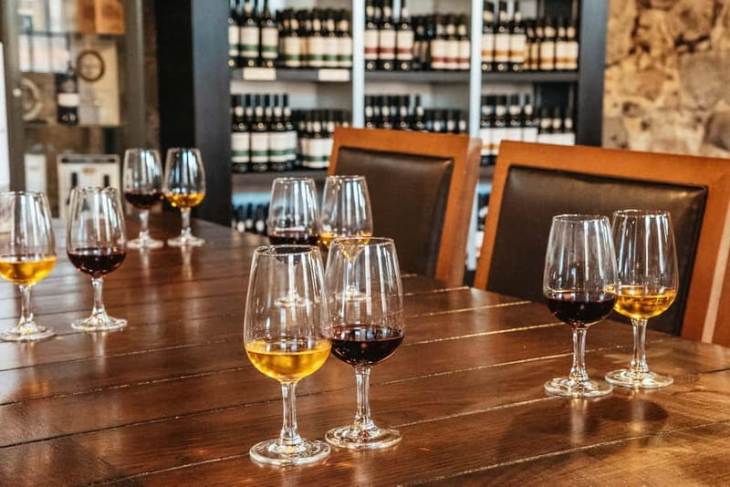 Porto: Bridges Cruise & Sunset & Port Wine Cellar Option - What the boat ride feels like
