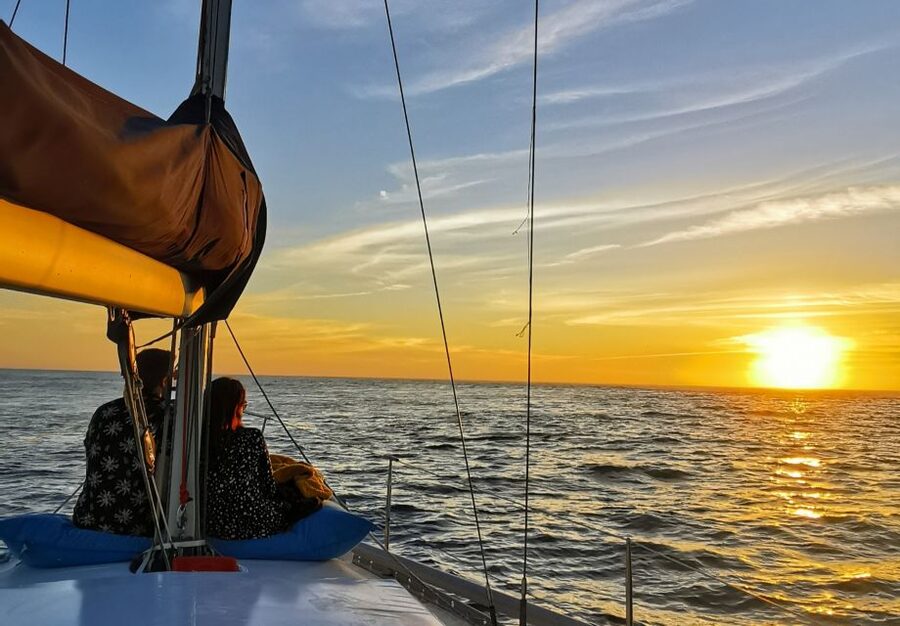 Porto: Charming Sailboat Cruise with Port Wine,Sunset Option - Arrábida Bridge and the first river views