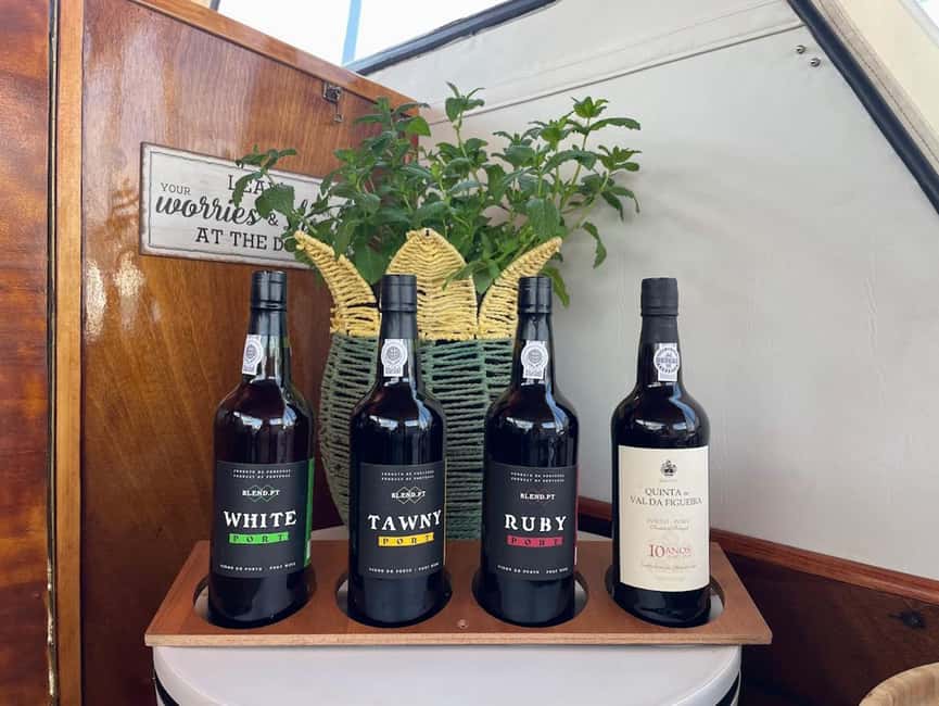 Porto: Douro Cruise, 6 Bridges & 4 Port Wines (Max 7) - Freixo Palace and the return to the marina
