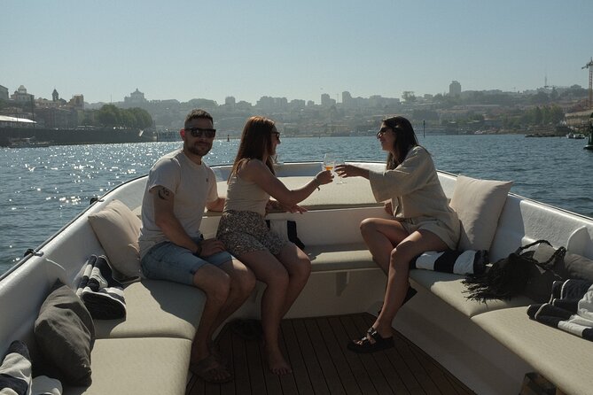 Porto: Douro River Boat Cruise with Port Wine and Snacks - Porto’s river story begins at the water