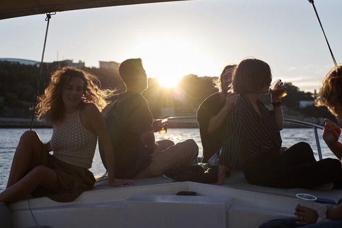 Porto: Douro River Boat Cruise with Port Wine and Snacks - Customs, gardens, and the city beyond the old center