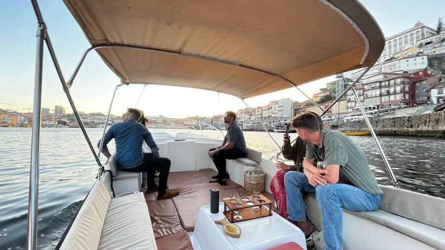 Porto: Douro River Boat Cruise with Port Wine Tasting - Arrábida Bridge and the open river