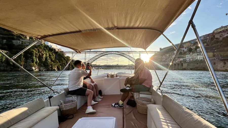 Porto: Douro River Boat Cruise with Port Wine Tasting - Guides who make the ride feel local