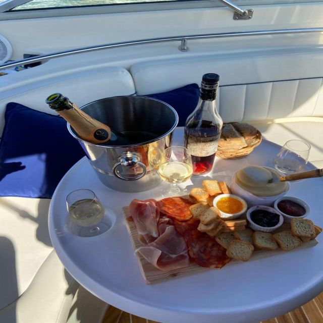 Porto: Douro River Boat Tour w/ Portuguese Wines & Tasting - Why the Douro makes a fine sightseeing route