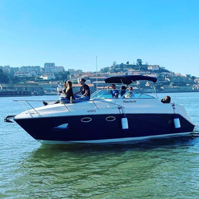 Porto: Douro River Boat Tour w/ Portuguese Wines & Tasting - The first stretch: settling into Porto from the water